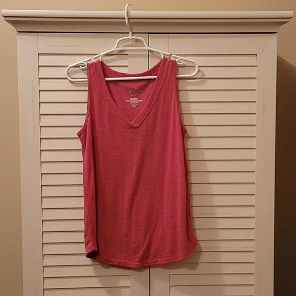 Maurices Tops - Maurices V-neck tank